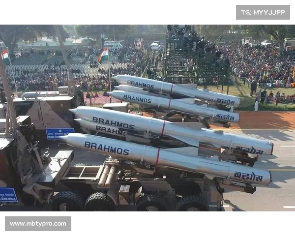 印专家回应东风-：印度航母在导弹飞来时早已远离战区，根本无法击中